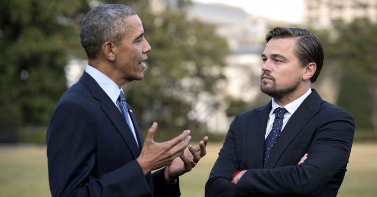 Internettet spasser ud: Hvad taler Barack Obama og Leonardo DiCaprio om her?