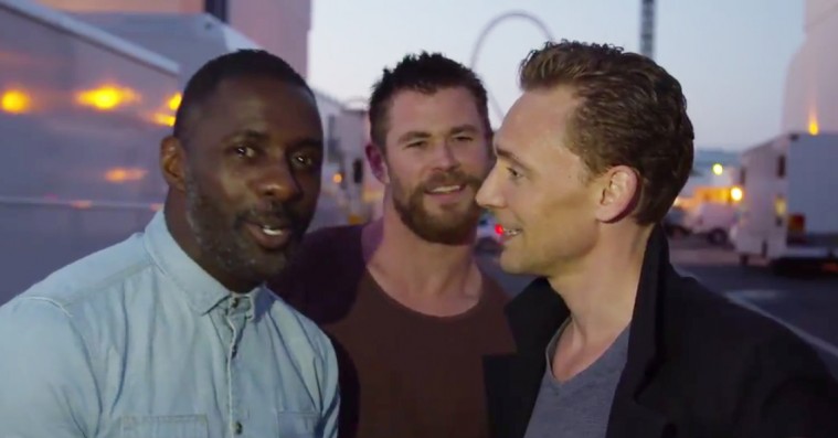 Tom Hiddleston modtager tv-pris for ‘The Night Manager’, men takketalen bliver crashet