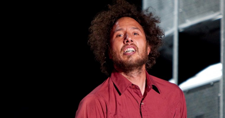 Endelig! Hør Zack de la Rochas første solosingle ‘Digging for Windows’ – produceret af El-P