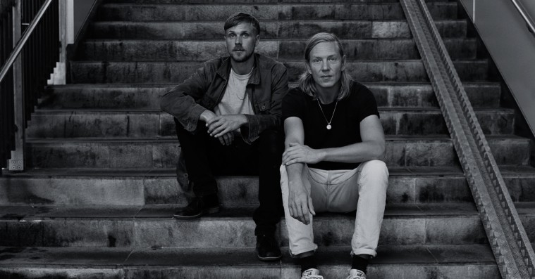 Premiere: Cancers bittersøde kosmos udfoldes på ‘Tears’