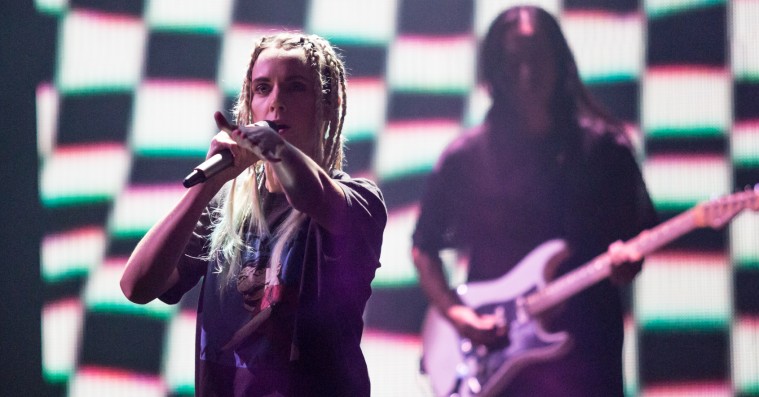 Se video: Mø udskyder dele af sin USA-turné for at færdiggøre nyt album