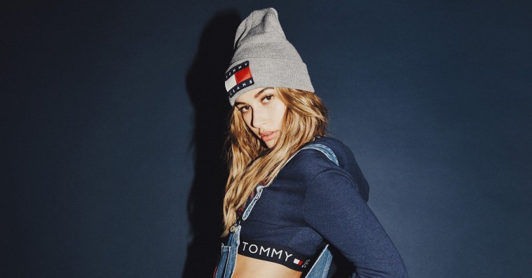 Tommy Hilfiger gør dig efterårsklar på 90’er-manér