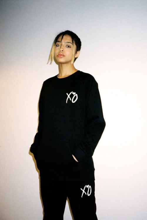 the-weeknd_merchandise_aw16_16