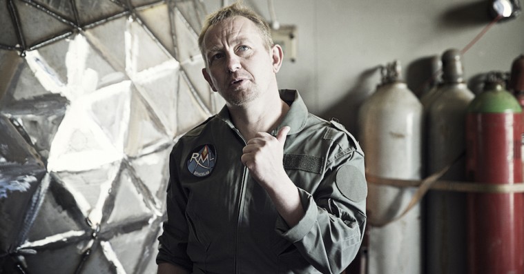 ‘Amateurs in Space’: Dansk duos braste rumdrømme løfter sig til en almengyldig fortælling