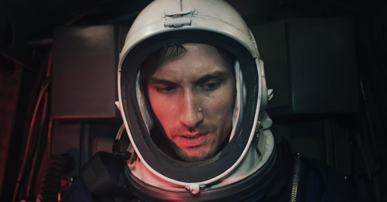 ‘Capsule’: ‘Gravity’ møder ‘Buried’ i fortænkt lavbudgets-sci-fi