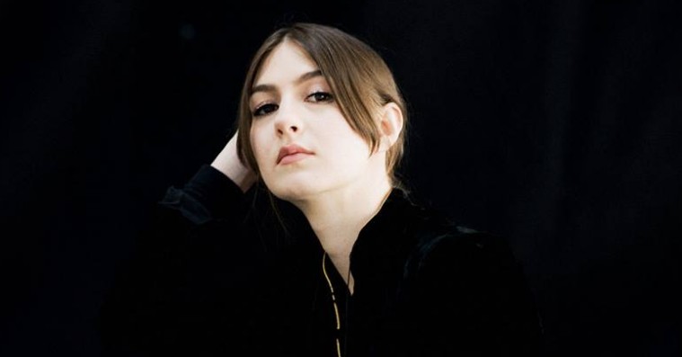 Weyes Blood brænder igennem med hymnisk elegance og blændende vokal