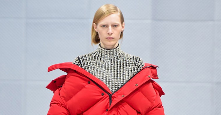 Fyret caster svarer igen på anklager om modelmishandling – rasende på Balenciaga