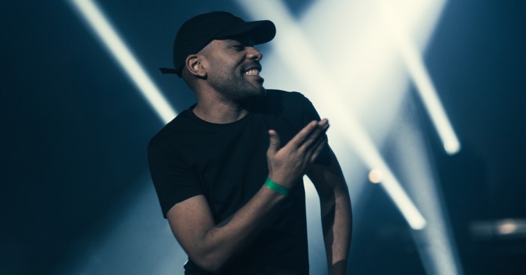 Instagram: Hans Philip er tilbage i studiet – er solokarrieren skudt i gang?