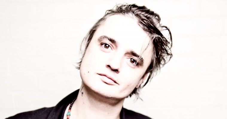 Skandaleombruste Pete Doherty begår vellykket solocomeback