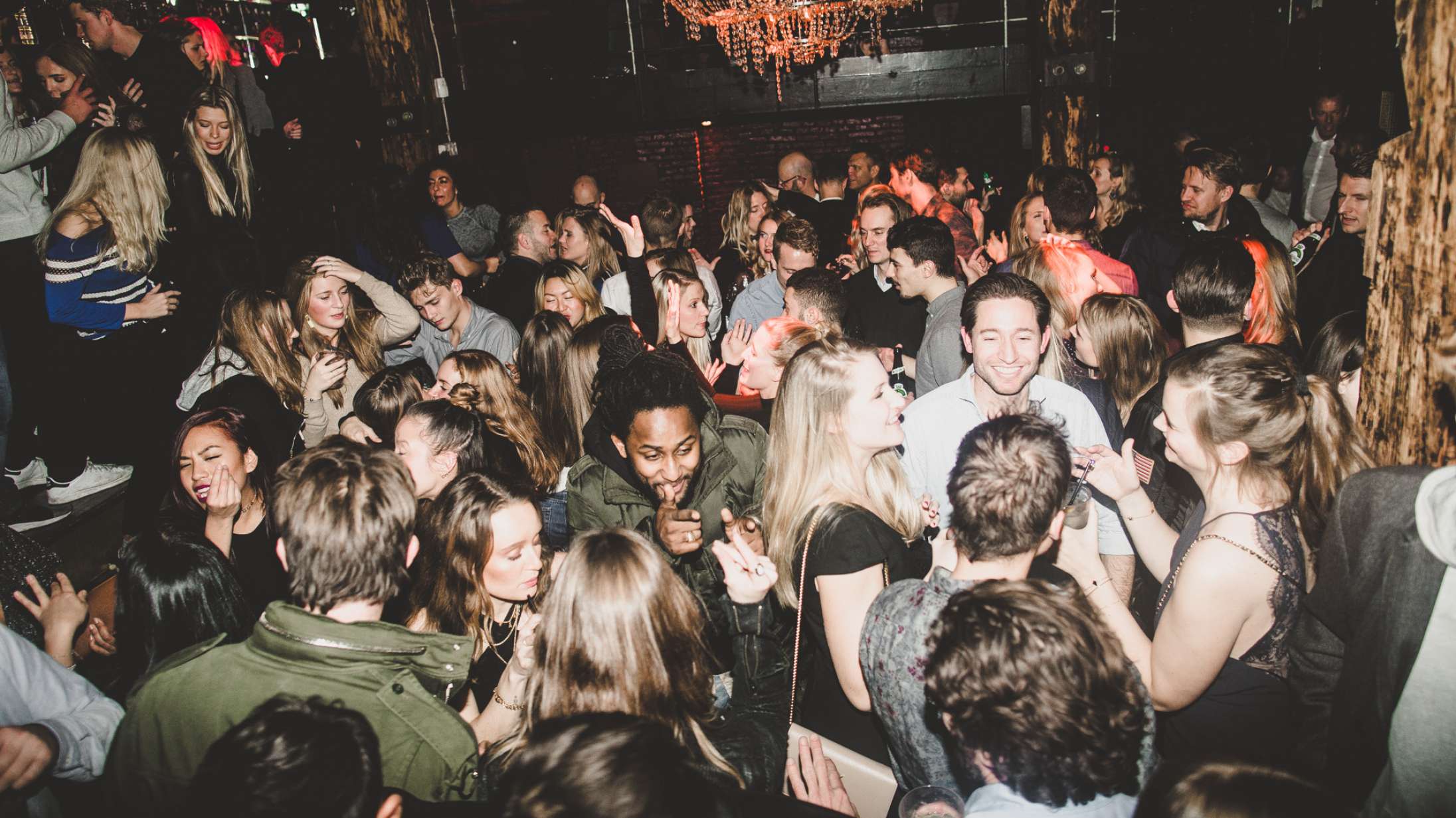 Så er der dato på, hvornår nattelivet må åbne igen