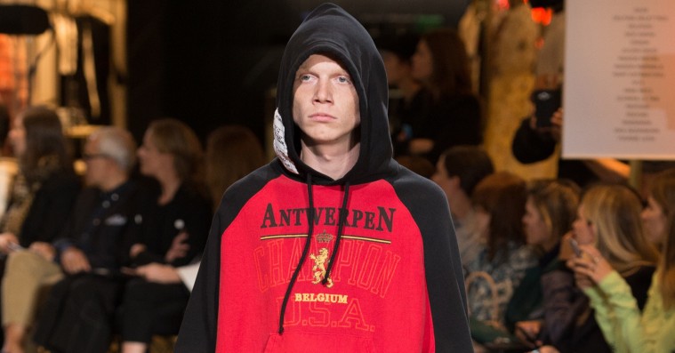 Øv, Vetements x Champion er svinedyrt – et joggingsæt koster mindst 7.000 kroner