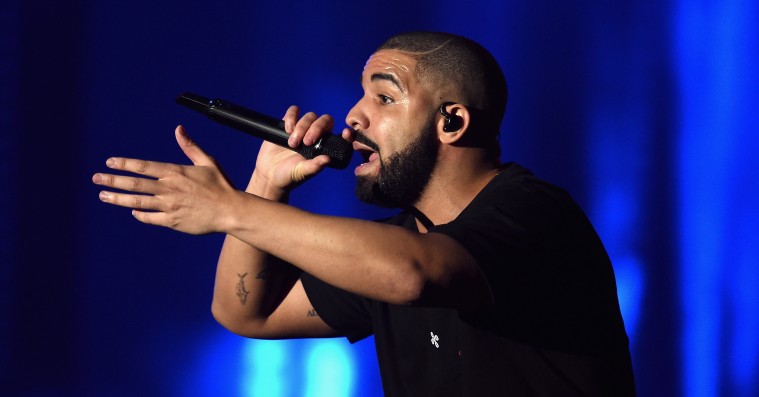 Drake skød sin Europa-turné i gang med vanvittigt sceneshow – se videoer