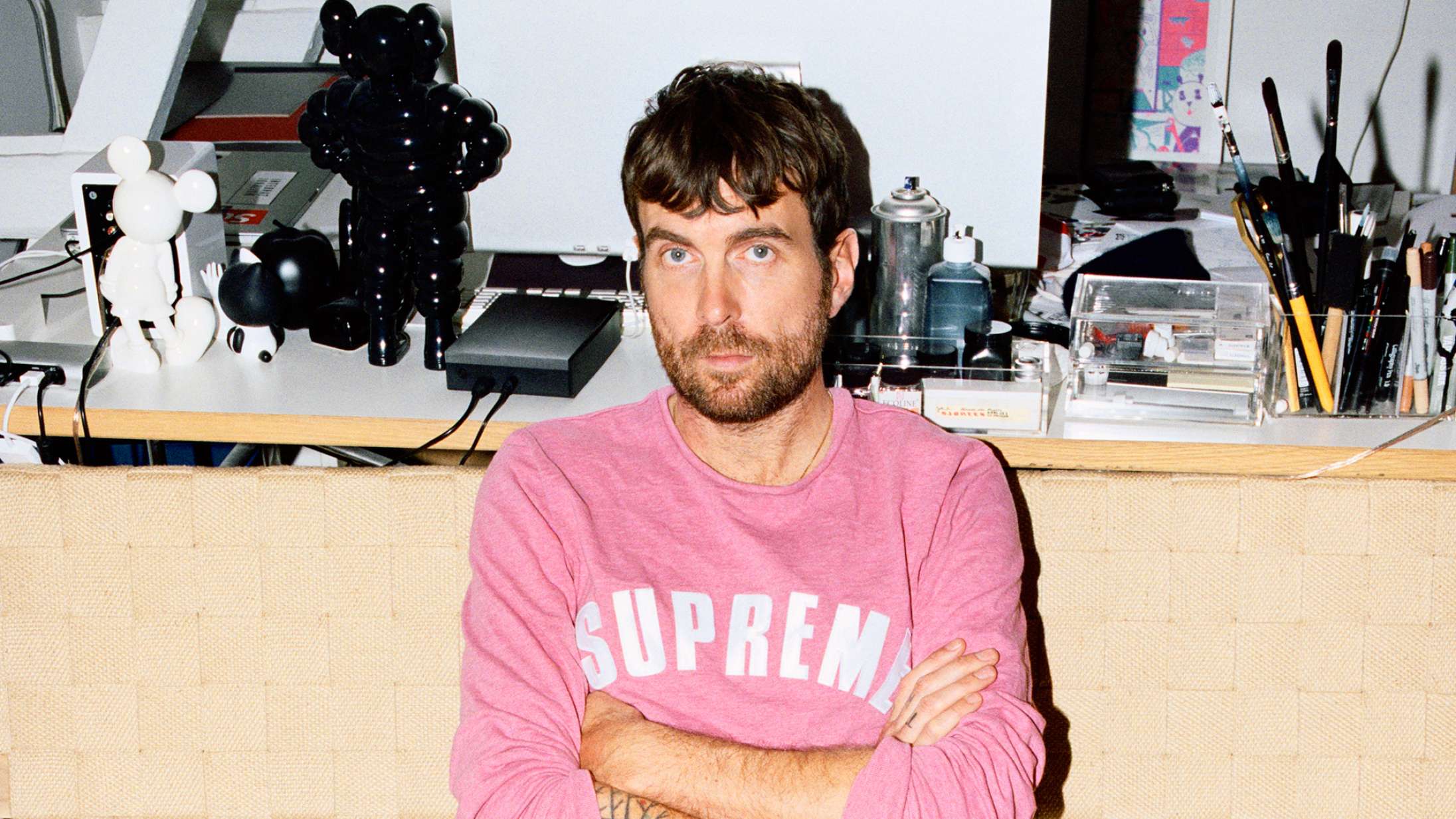 Karl-Oskar Olsen fra Wood Wood peger på tre ting fra hjemmet, der gør ham glad