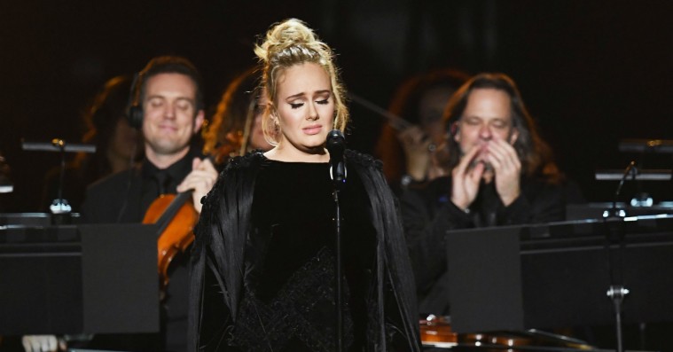 Grammy Awards: Rørt Adele afbryder George Michael-hyldest for at begynde forfra