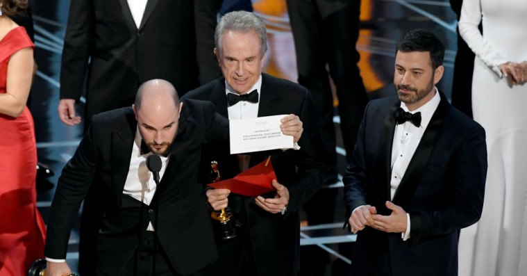Sådan skete Oscar-miseren – de ansvarlige undskylder