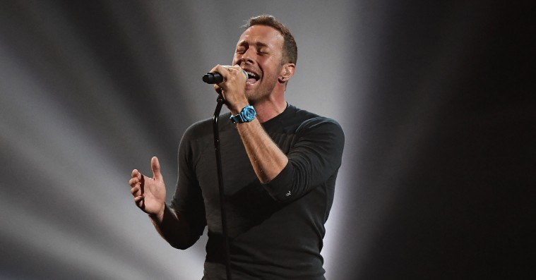 Brit Awards: Se Chris Martins rørende George Michael-hyldest med ‘A Different Corner’