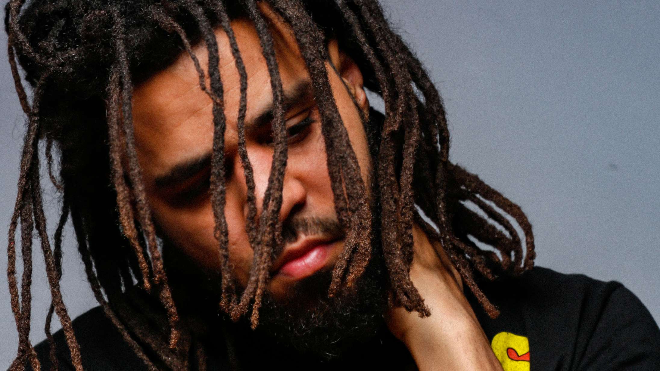 J. Cole anklages for transfobisk raptekst på sit nye album