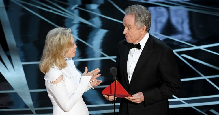 Stjernerne reagerer på Oscar-skandalen: »Der er intet som live-tv«