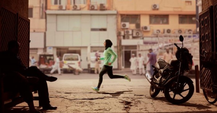 Nike-reklame støtter kvindekampen i Mellemøsten – skaber vigtig debat