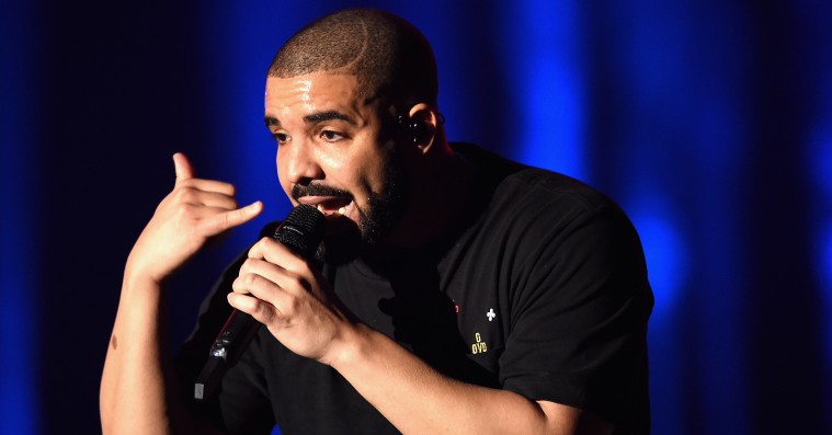 Hør Drakes nye nummer ‘Signs’ – fik premiere til Louis Vuitton-modeshow