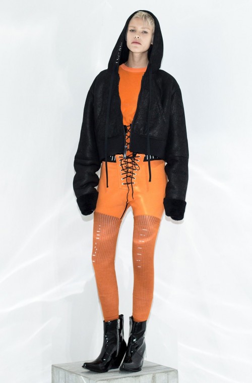 Foto 3_unravel-rtw-fall-2017_Vogue