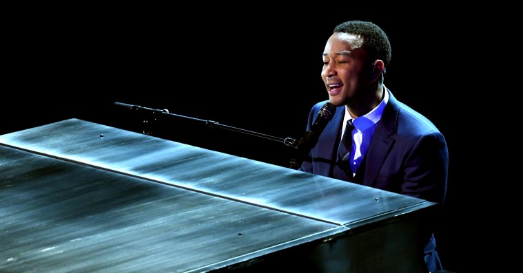 John Legend giver sid-ned-koncert i Danmark