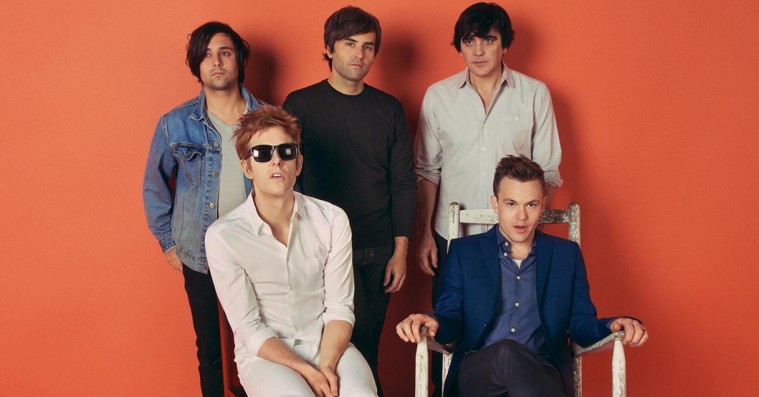 Spoons ’Hot Thoughts’ føles som et kedeligt kamikazeprojekt