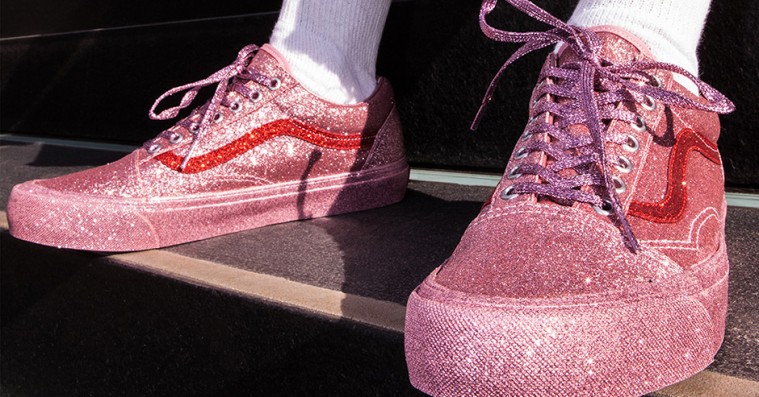 Ugens bedste sneaker-nyheder – Pharrell, gulddetaljer og Kaws