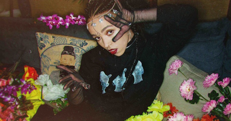 FKA Twigs giver zine gratis væk via sin webshop