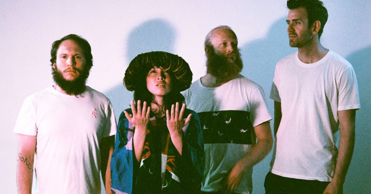 ‘Season High’: Lette gimmicks og forcerede hooks på Little Dragons femte album