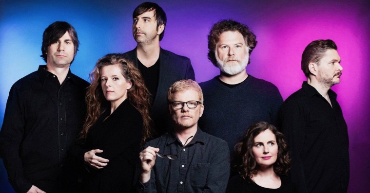 The New Pornographers’ powerpop drøner fremad som et højhastighedstog gennem natten