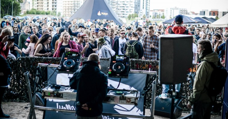 Bas Under Buen afslører årets lineups – rammer København, Odense og Aarhus