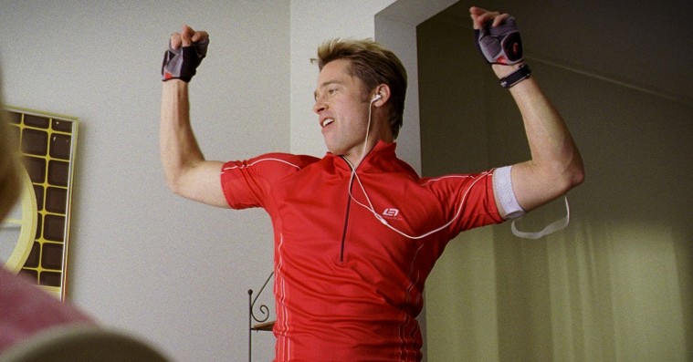 Brad Pitts komiske talent er groft overset – otte scener taler deres tydelige sprog