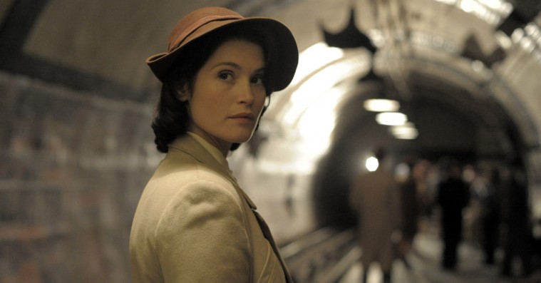 ‘Their Finest Hour’: Lone Scherfigs nye går i hjertet på både anglofilfeministiske filmnørder og skabsromantikere