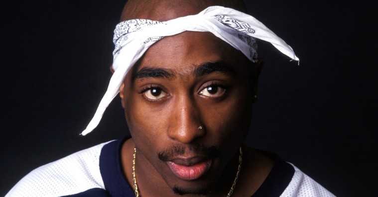 2Pacs skygge: Hvorfor alles øjne fortsat er på den mytiske rapper