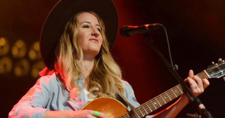 Margo Price charmerede Roskilde Festival med klassiske country-dyder
