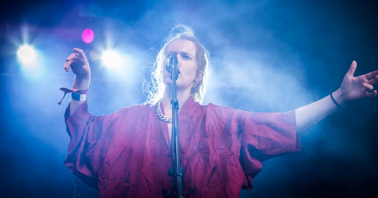 Roskilde Festival: Pom Pokos mathrock skabte lykkerus på ‘Skam’-niveau