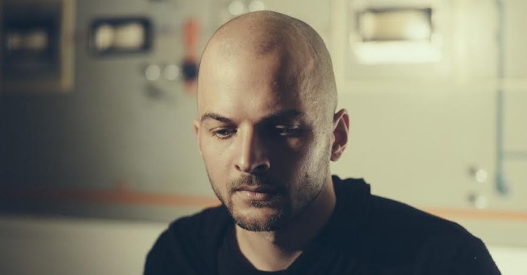 Nils Frahm giver koncert i genopførte K.B. Hallen i København