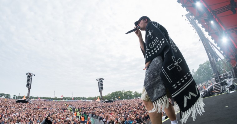 Phlake åbnede Orange Scene med rugbrøds-r’n’b og funkpølse