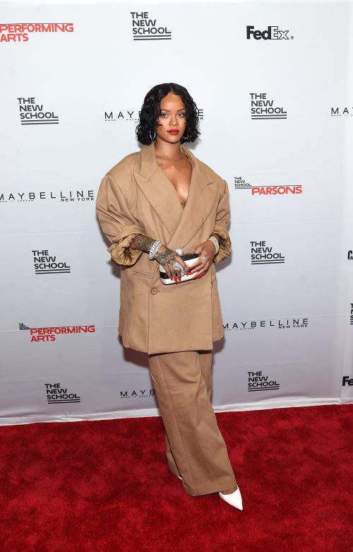 Rihanna til Parsons Benefit i New York i maj