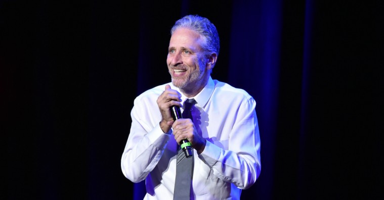 Jon Stewart vender tilbage til standup på HBO