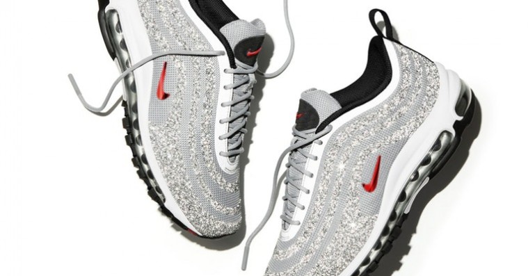 Ugens bedste sneaker-nyheder – DIY, festlig glimmer og logoamok