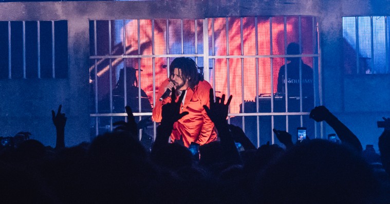 J. Cole i Tap1: Hiphoppens trofaste skødehund var forfriskende old school