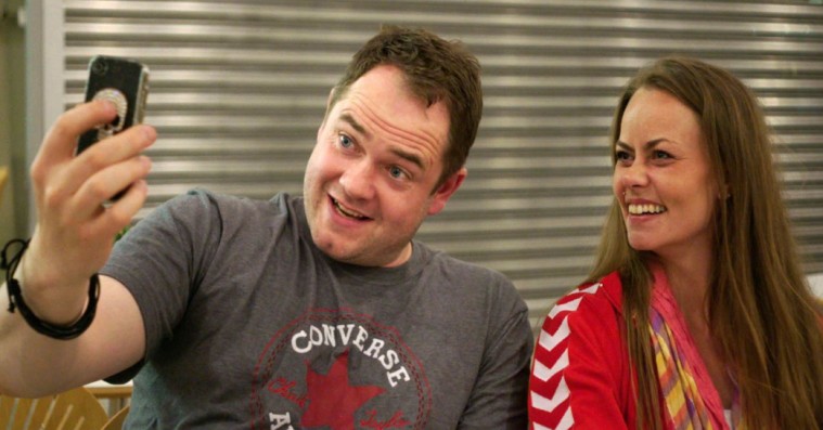 ’En fremmed flytter ind’: Tankevækkende og opfindsom dokumentar om dansk storsvindler