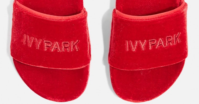 Beyoncé laver også bløde sandaler – nyt fra Ivy Park