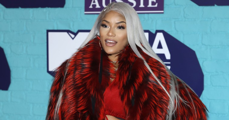 Rød løber: De bedst klædte fra MTV European Music Awards – og Rita Oras sats