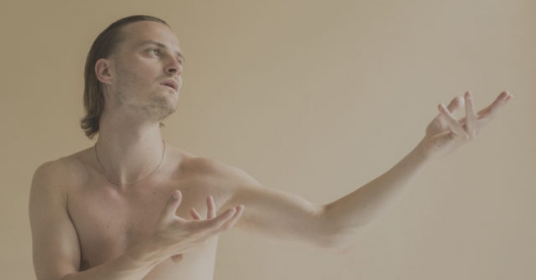 Schultz & Forever er tilbage med det sprudlende popnummer ‘Backwards’