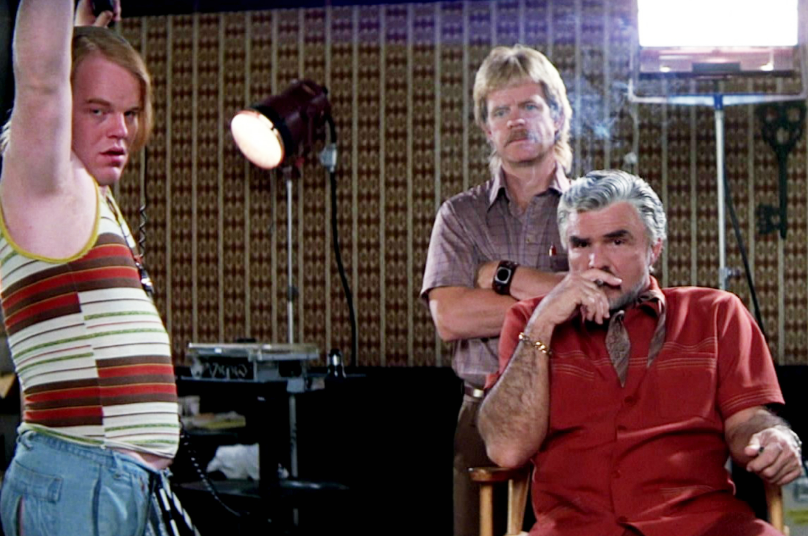 Philip Seymour Hoffman, William H. Macy og Burt Reynolds i 'Boogie Nig...