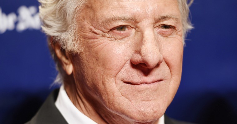 Dustin Hoffman i live-clinch med John Oliver over sexchikaneklager