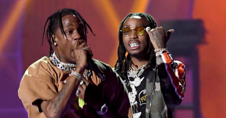 Travis Scott og Quavo serverer autotunet fastfood-rap til den lille hiphopsult på fællesalbum